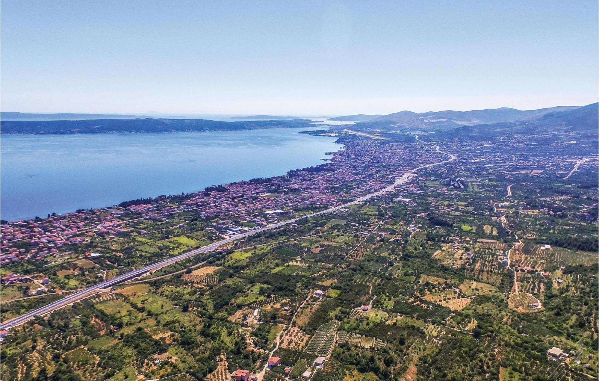 Amazing Home In Kastel Stari With House Sea View Kastela Ngoại thất bức ảnh