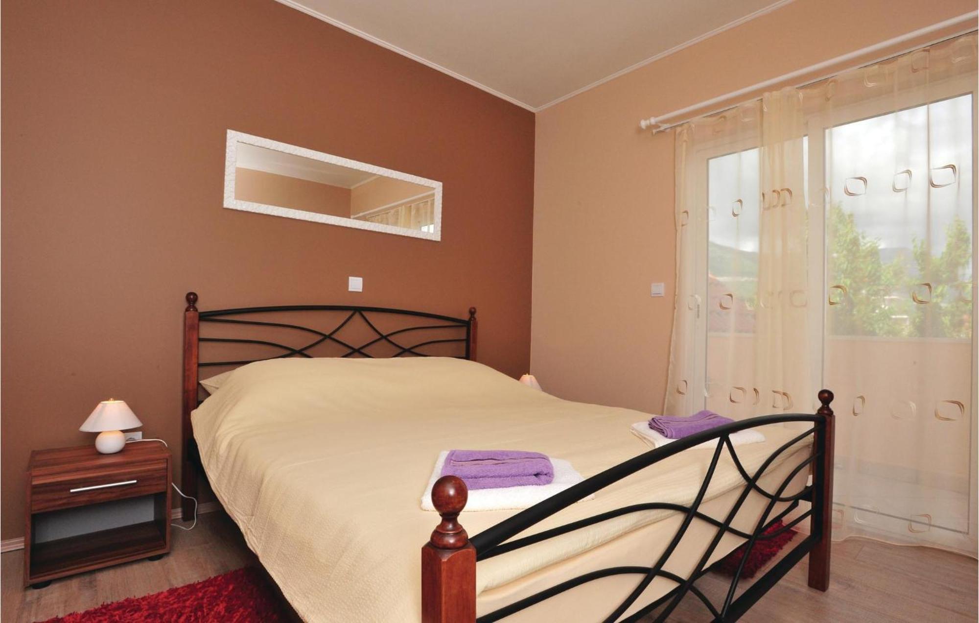 Amazing Home In Kastel Stari With House Sea View Kastela Ngoại thất bức ảnh